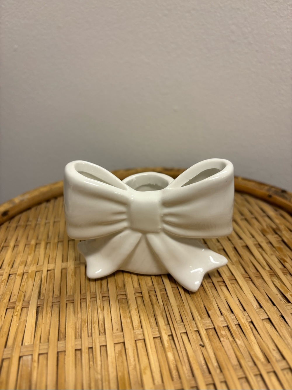 White Ceramic Bow Vase Accessory